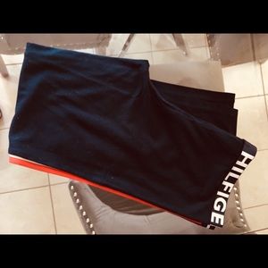 Size Med Tommy leggings- New!